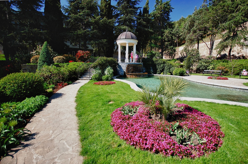 Парк санатория «Карасан» возле усадьбы Раевских